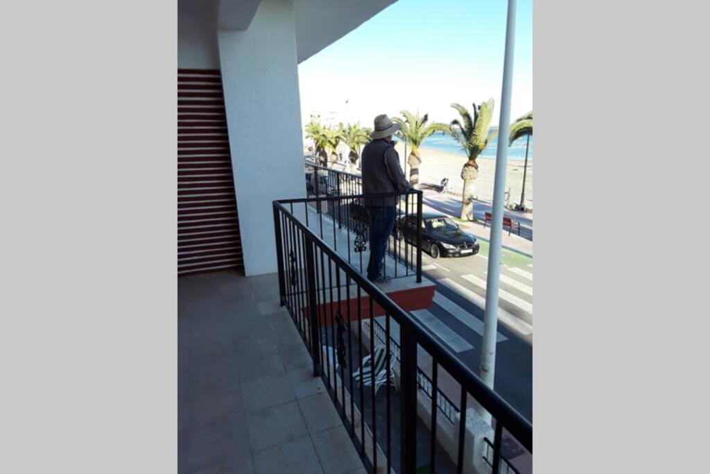 Piso En Primera Linea Con Wifi Y Vistas Al Mar 洛帕莞 外观 照片